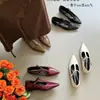 2026 Novos Sapatos Mary Jane Franceses Estilo Retrô Inspirados em Chanel com Salto Baixo e Uma Única Tira, Elegantes e Versáteis para o Dia a Dia e para a Noite