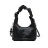 Bolso de Mano Pequeño Plateado Plegado para Mujer Verano 2025 Nuevo Bolso Dumpling Dulce Tira Colgante Bolso Cruzado para el Trabajo Moderno