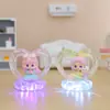 Figura creativa de niña "Isla del Corazón Luminoso" caja sorpresa, adorno de escritorio brillante, decoración para tablero de coche, pequeño regalo para estudiantes