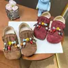 Zapatos de Cuero para Niñas 2025 Otoño e Invierno Nuevo Estilo Estilo Infantil Borla con Perlas Zapatos Birkenstock Suela Suave para Bebé Zapatos Casuales Doudou
