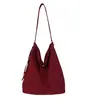 2026 Bolso de Hombro de Nylon de Gran Capacidad Estilo Coreano Nuevo para Mujer, Bolso Tote Casual Suave y Esponjoso Acolchado Estilo Perezoso para Estudiante y Viajero