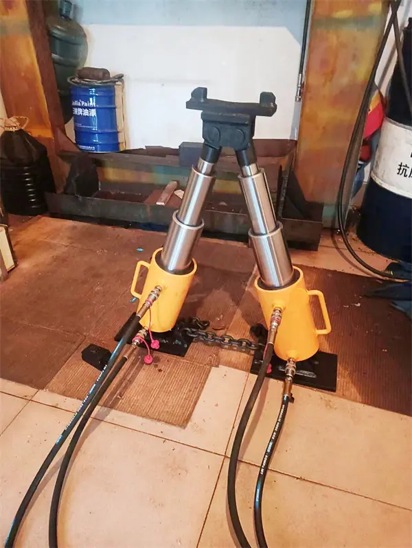 液压复轨器2.jpg