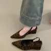 Primer Encuentro Primavera 2026 Estilo Francés Elegantes Sandalias Slingback de Moda con Estampado de Leopardo, Punta Fina y Tacón de Cuña Bajo