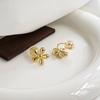 Pendientes Simples Combinables para el Día a Día de Flores Brillantes para Mujer Diseño de Clip para la Oreja Tipo Placa de Incienso para Mosquitos Sin Oreja Sentido del Diseño Nicho Pendientes Elegantes