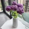Flor Crochê Feita à Mão Acabada Presente de Dia dos Namorados Dia das Mães Aniversário Buquê de Rosas Presente Criativo