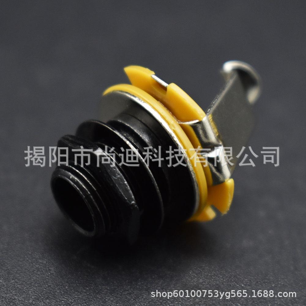 MI05656-BK-output jack_3