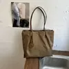 Bolsa tote de nylon color block estilo coreano, 2026, grande capacidade, versátil para o dia a dia, bolsa de ombro simples, bolsa transversal fashion, estilo verão