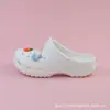 Zuecos Infantiles Lindos Estilo Little Red Book con Amuletos de Zapatos de Dibujos Animados, Zuecos Infantiles Más Vendidos Venta al por Mayor de Fábrica