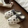 Pantuflas Peludas Retro de Bloques de Color y Lunares para Mujer, Otoño e Invierno, Dormitorio Estudiantil Uso Doméstico, Suela Suave, Antideslizantes, Puntera Cerrada, Calientes de Algodón