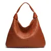 2026 Bolsos de Mujer Transfronterizos al por Mayor Suave Repujado Casual Hombro Axila Bolso Gran Capacidad Texturizado Bolso de Mano para Viajes