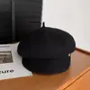 Boina de Lã Outono e Inverno para Mulheres, Chapéu de Artista a Pronta Entrega Transfronteiriça, Chapéu Fashion e Doce para Circunferência Craniana Grande, Chapéu Boina para Atacado