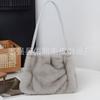 24. Bolso de mano elegante de otoño e invierno, de imitación de visón, de felpa, moderno y elegante, para mujer, de gran capacidad, para hombro.