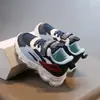 Zapatos para niñas 2026 modelos de primavera y otoño, zapatillas deportivas de malla transpirable, zapatos casuales para niñas, zapatillas para correr ultraligeras para niños