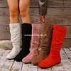 Botas western longas populares de camurça plissada vintage de fundo plano, caimento solto, imitação de botas, atacado, tamanhos grandes