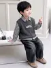 Q058 Traje para Niños Primavera y Otoño Ropa Nueva para Niños Chaqueta Elegante Camisa para Bebé Niño Conjunto de Tres Piezas