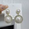 Brincos de Pérola com Cravação de Diamantes Redondos Geométricos Atmosféricos Personalidade Estilo Francês Moda Temperamento Exquisite Joia de Orelha com Franja de Alta Qualidade
