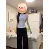 Camiseta Gris Claro de Manga Corta para Mujer con Diseño de Lazo Estampado, Camiseta de Manga Corta Texturizada para Mujer, Nueva Tendencia Verano 2026 Top Ajustado