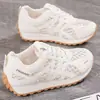 Novos Sapatos Femininos de Verão, Sapatos Respiráveis Vazados Forrest Gump, Estilo Coreano Versátil para Estudantes, Sapatos Casuais de Malha com Solado Grosso, Sapatos Esportivos para Mulheres