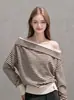 Top de punto a rayas estilo retro de un solo hombro, nuevo suéter casual y relajado estilo coreano para principios de otoño 25749