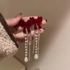 Pendientes de borlas de perlas con lazo flocado en color rojo vino, ligeros, lujosos, de alta gama, largos, para vestido de novia.