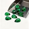 Superficie lisa llana de nano forma de pera verde, gema de color verde esmeralda en forma de lágrima con superficie curva, suministro de piedra suelta de gema artificial