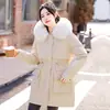 Parka Femenina de Longitud Media Versátil y a la Moda Invierno 2025 Una Pieza Tres Formas de Usar Cintura Ajustable Abrigo de Algodón Moderno