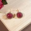 Ankora Pendientes Geométricos Colgantes de Aceite de Aguja Plateada Roja Moda Versátil Retro Hebilla de Oreja Nicho de Gama Alta Pendientes Elegantes Elegantes para Mujer