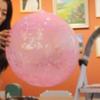 Pintura Acrílica Creativa Marmoleado Transparente Globo Bobo Decoración de Escena para Evento de Apertura de Centro Comercial
