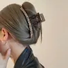 Grampo de Cabelo Estilo Francês Old Money Retro Estampa de Leopardo, Presilha de Luxo Leve para Coque na Parte de Trás da Cabeça, Acessório de Cabelo Moderno para Mulheres