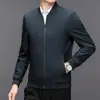 Chamarra de béisbol para hombre, nueva colección primavera/otoño 2026, estilo business casual con mangas largas estampadas, diseñada para hombres de mediana edad