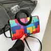 La popular bolsa portátil de este año 2024, nuevo color de contraste, todo a juego, simple, a la moda, bolso pequeño cuadrado para el hombro, bolso cruzado casual para el hombro