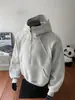 Sudadera con medio cierre y cuello alto en color blanco y gris para hombre, sudadera con capucha de peso pesado de retazos deconstruidos para otoño, ropa exterior de corte limpio para hombre