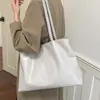 Bolsa grande retrô da moda para mulheres, nova bolsa tote casual estilosa, alto valor estético, grande capacidade, bolsa de ombro versátil