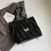 Moda Casual Bolso de Mano Casual para Viajes Cotidianos Gran Capacidad Moda Estilo Coreano Para Mujer Verano 2025 Nuevo Bolso de Hombro de Mariposa