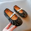 Sapatos de couro pequenos para meninas com sola macia Doug Shoes 2021 Novo estilo coreano All-match Sapatos de camada única para meninas e crianças pequenas Moda estilo ocidental