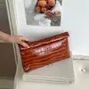 Bolsa de sobre transfronteriza para mujer, bolso de mano de nicho tejido de paja para mujer, bolso de verano tejido para mujer, bolso de paja hecho a mano