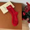 Calcetines Rojos Benmingnian para Mujer Algodón Peinado Dulces Lindos 2025 Año de la Serpiente Nuevos Otoño e Invierno Calcetines de Media Caña Calcetines de Navidad