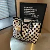 Bolsa Tote Casual Fashion de Verão com Design de Nicho Transfronteiriço, Exquisite, Diária, Versátil, de Ombro, Grande Capacidade para Mulheres