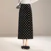 Saia elegante de quadril preta com fenda saia de um passo longa com nó de renda saia chinesa de primavera e outono