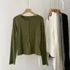 Camiseta de manga longa estilo coreano, corte justo, com gola henley e design de múltiplos botões para mulheres, nova blusa básica de outono para mulheres