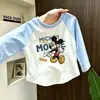 Camiseta Infantil de Manga Longa Color Block Cartoon Algodão Puro Curva Nova para Meninas Primavera e Outono 2026 com Design Elegante Slim Fit