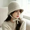 Chapéu de Pescador de Tricô com Cadarço Outono e Inverno Feminino Quente Estilo Coreano Costas Abertas Versátil Malha Cashmere Afina o Rosto Chapéu Balde