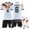 A2627 Alemania Camiseta de Visitante Copa del Mundo Uniforme de Fútbol No. 13 Müller N.º. 8 Kroos No. 7 Jersey de Havertz