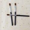Brocha de Maquillaje Lista para Usar Forma de Llama Pincel Difuminador Pincel para Sombras de Ojos Pincel Iluminador Herramientas de Belleza Brocha de Maquillaje