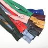 En stock No. 5 cremalleras de resina para ropa, chaqueta de plumas, material duro con dientes gruesos, cremallera de cola abierta, ropa para mascotas, cremallera abierta