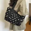 Bolsa de lona literaria estilo coreano, gran capacidad, bolso de hombro de lunares retro y versátil, bolso de mano casual de alta gama y elegante