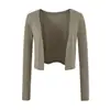 Conjunto sexy de três peças para mulheres, puramente sedutor, justo ao corpo e que valoriza a silhueta: top de malha para outono com gola semi-alta, saia e cardigã.