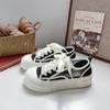 Zapatos de malla para estudiantes femeninas Beier, pequeños, blancos, con falda, de malla, transpirables, deportivos, combinables, con suela gruesa y nicho.