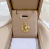 [Aço titânio] anel pica-pau luz de luxo elegante lindo colar de diamante cheio de mulheres all-match clavícula cadeia de aço de titânio