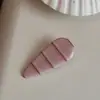 Presilha de garra colorida listrada estilo coreano, presilha de cabelo de tamanho médio de alta qualidade para mulheres, presilha de tubarão para a parte de trás da cabeça, pequeno acessório de cabelo de presilha de garra